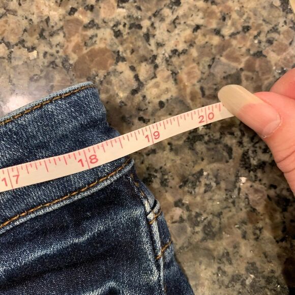 Kut from the Kloth Women’s Straight Leg Denim Jeans Size 16 Light Whiskering - Picture 6 of 6